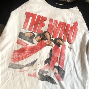 Sweet Vintage “THE WHO” band tee!